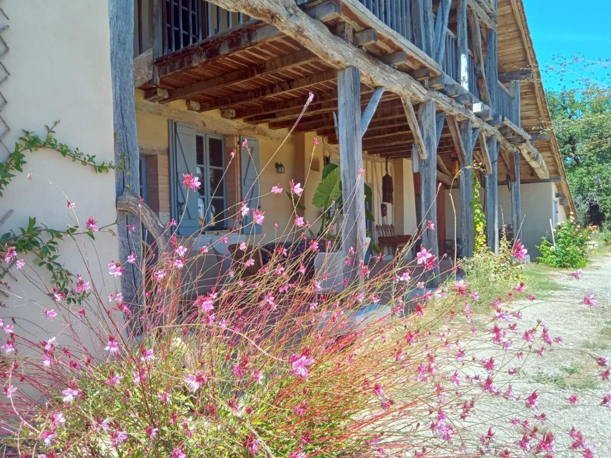 Ferme Ahoco Chambre D'Hotes Residence D'Artistes Lavit Luaran gambar